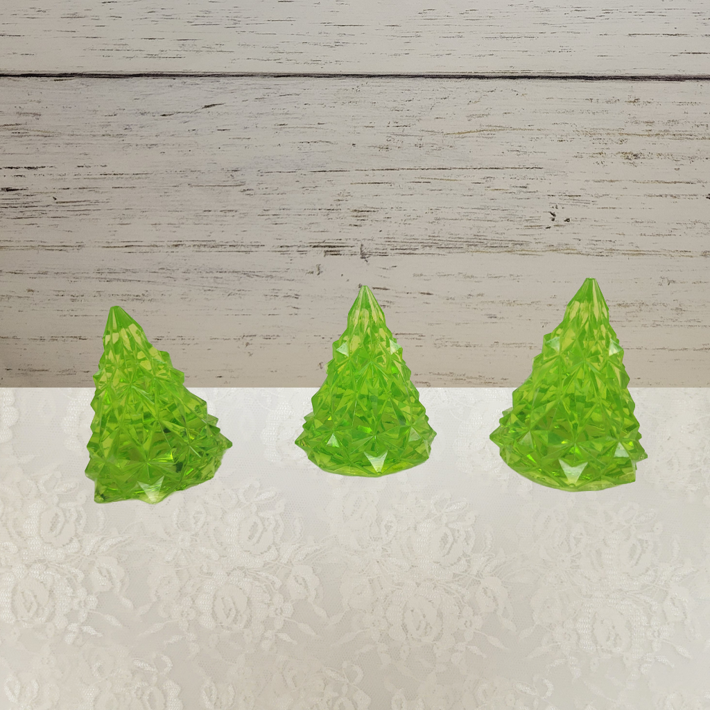 Christmas Tree Resin Décor, 3 Pack