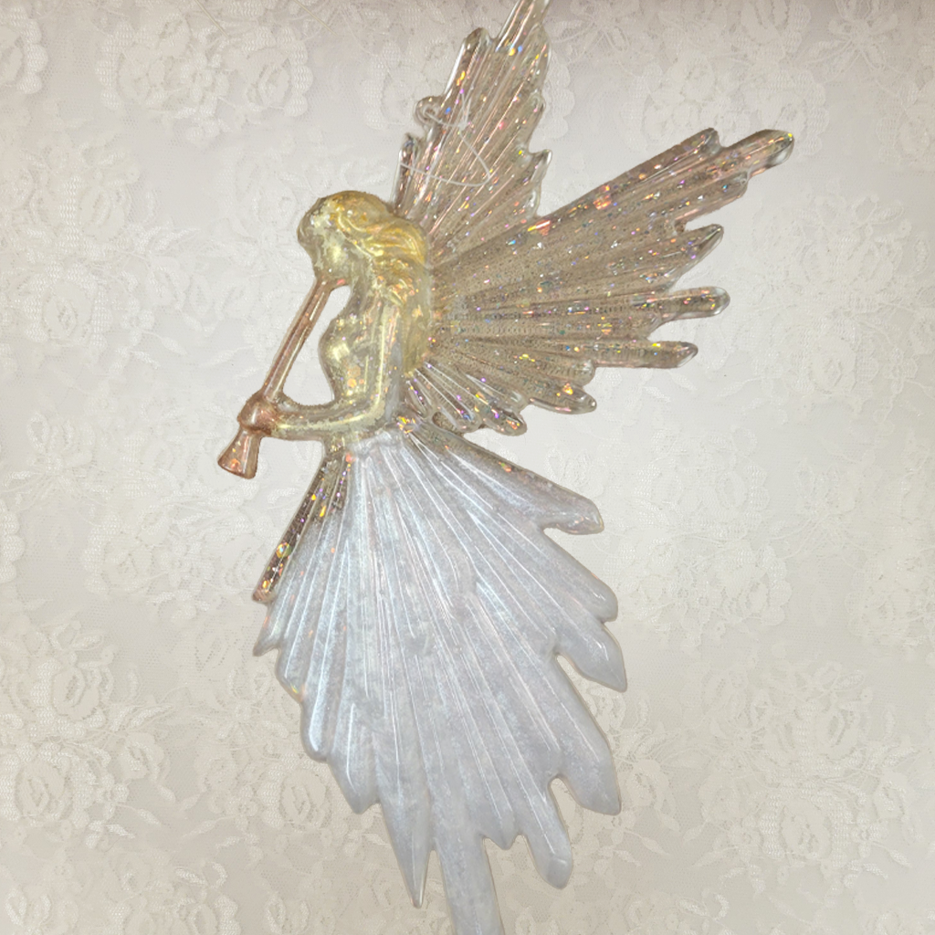 Angels Blowing Horns, 2 Pack Ornaments