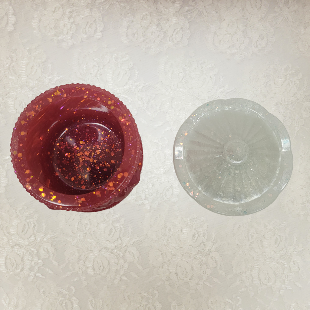 Carousel Jar With Lid
