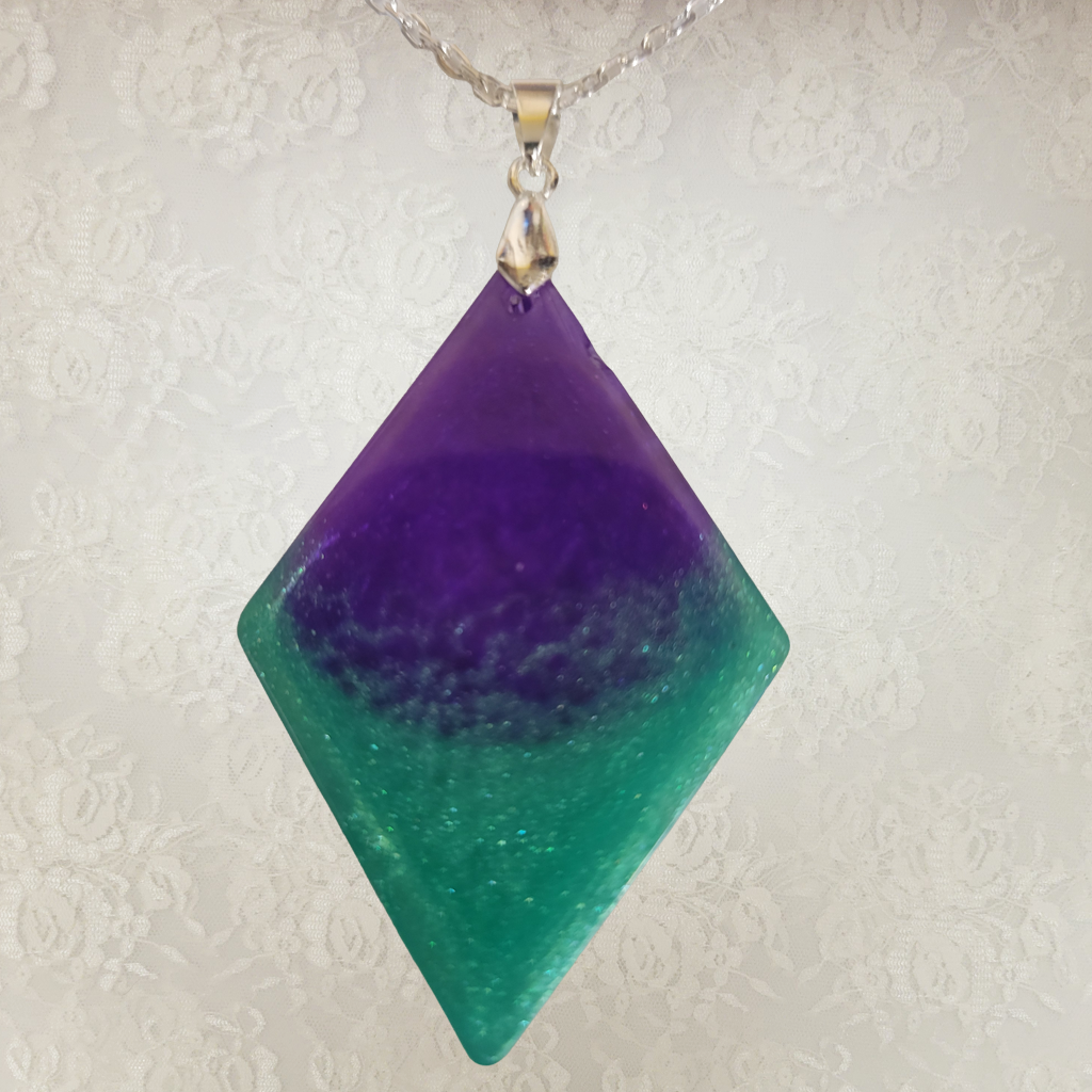 Green and Purple Rhombus Necklaces