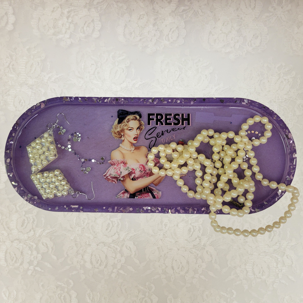 Retro Women Trays