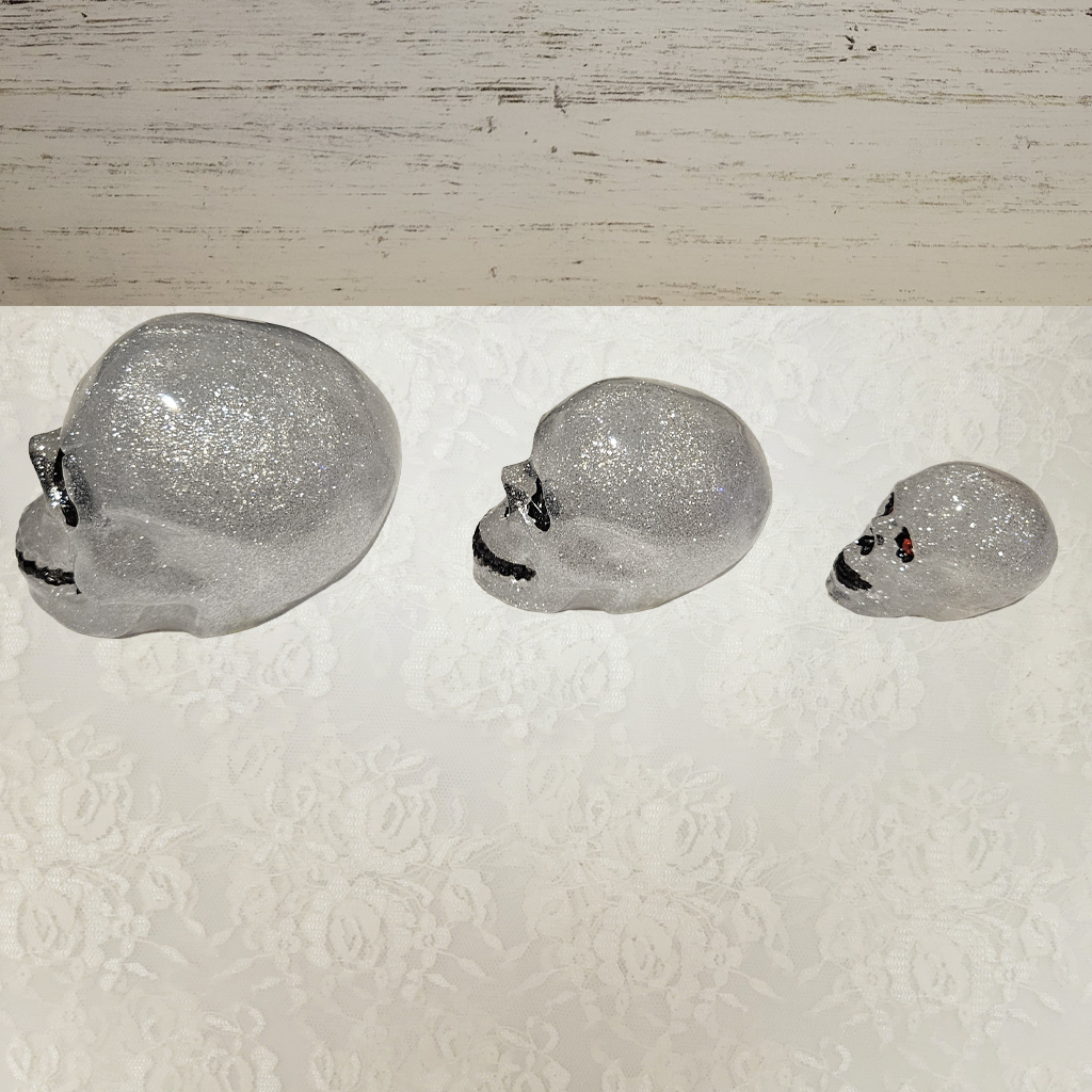 Skulls, 2-3 pk Resin