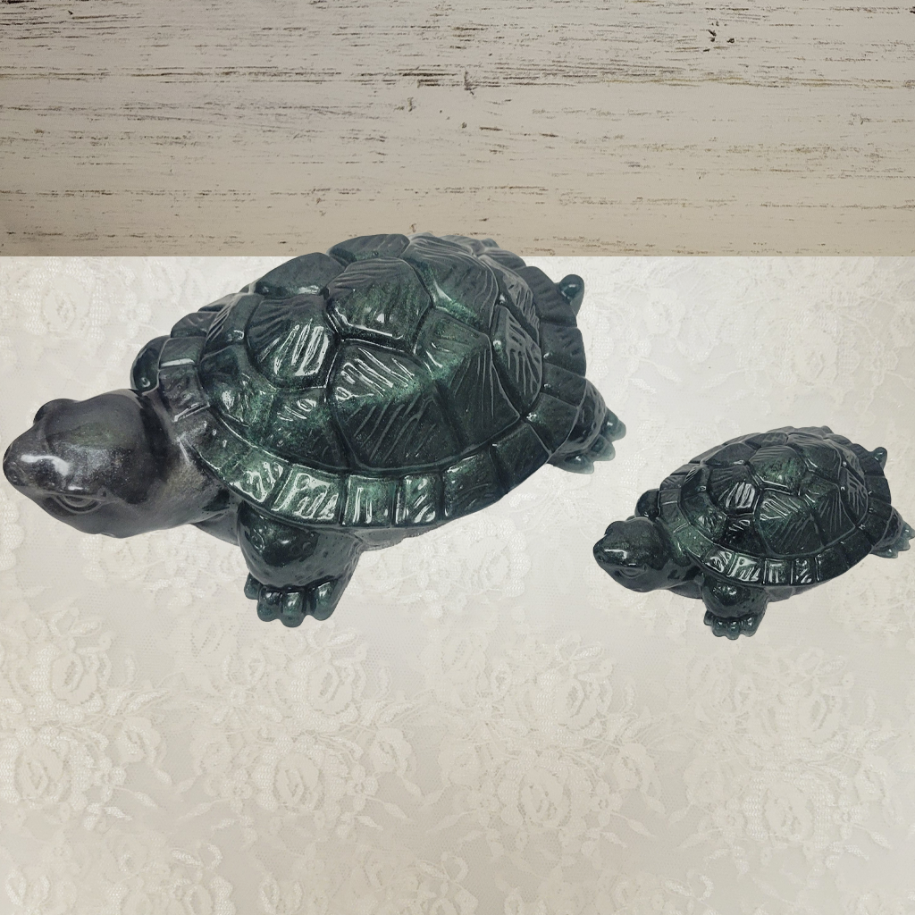 Turtles Figurines, 2 Pack